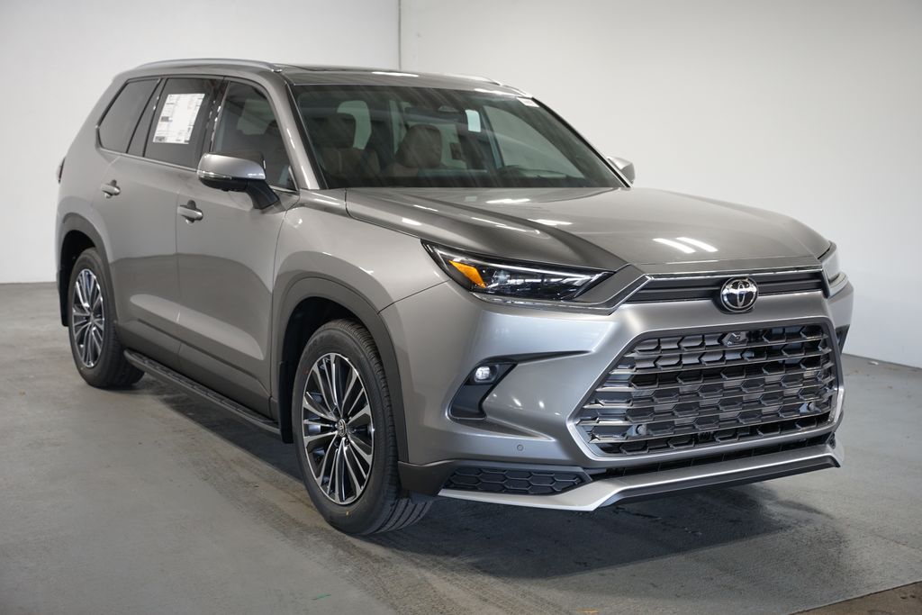 Thumbnail: 2026 Toyota Grand Highlander - 3