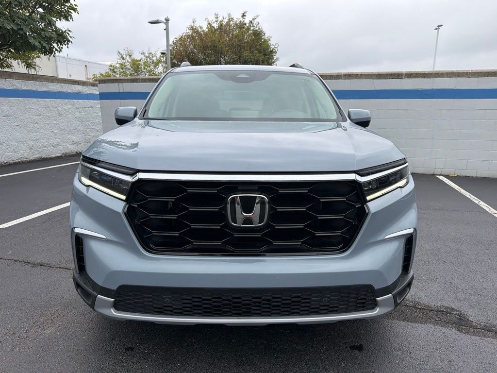 Thumbnail: 2025 Honda Pilot - 8