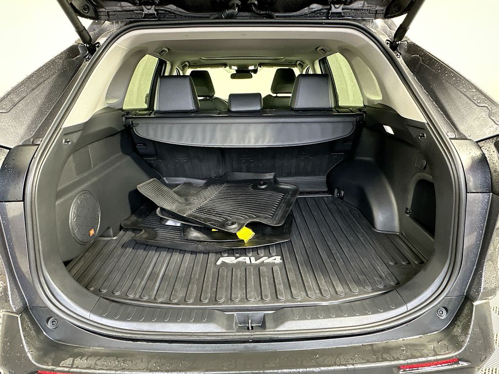 Thumbnail: 2024 Toyota RAV4 - 27