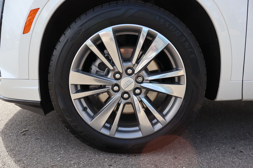 2022 Cadillac XT6 Premium Luxury photo