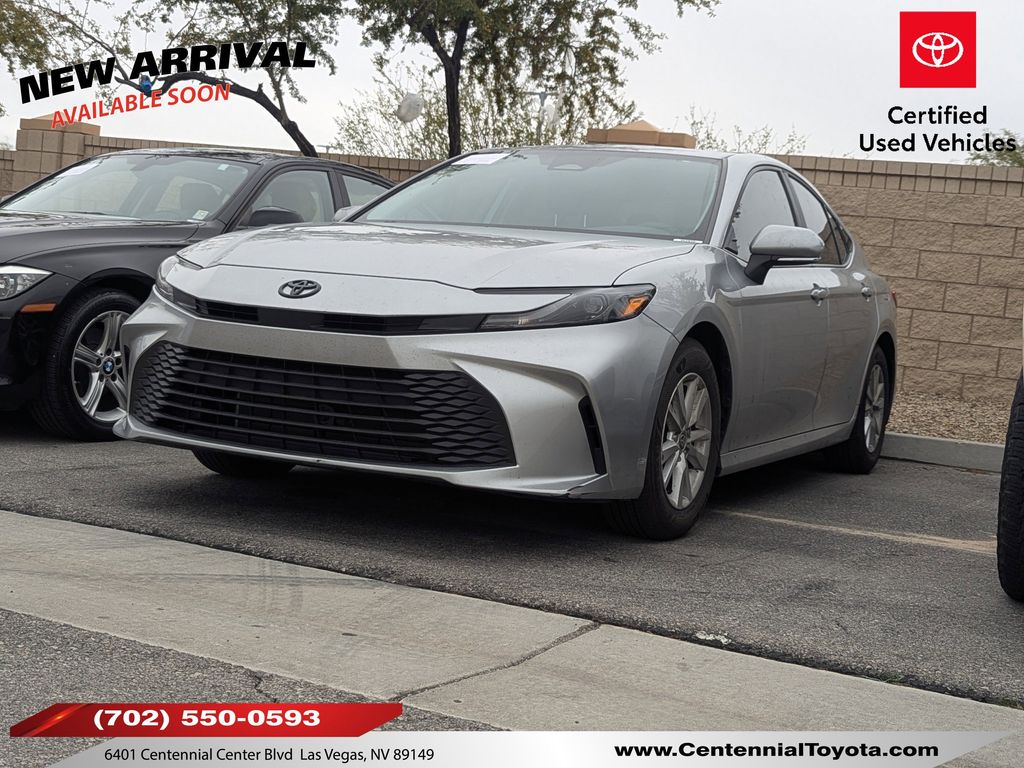 2025 Toyota Camry LE FWD