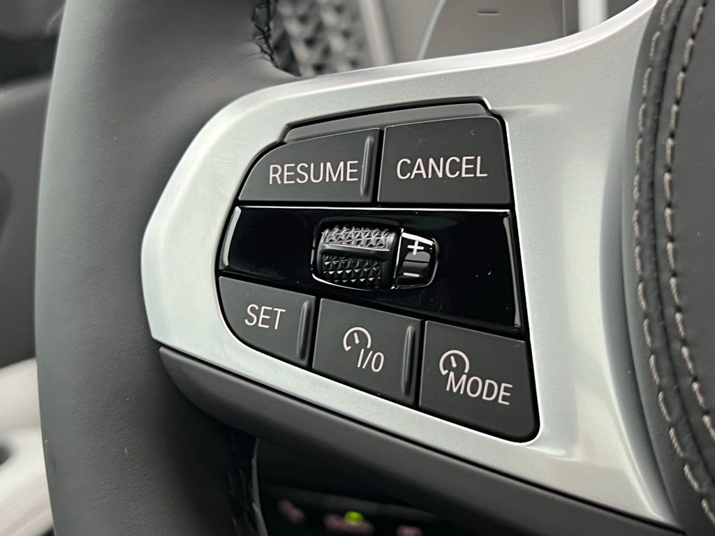 Thumbnail: 2026 BMW X5 - 19