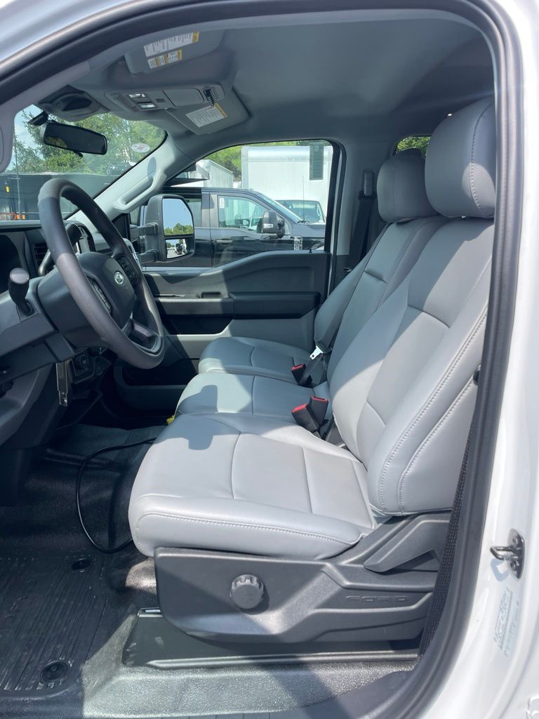 2026 Ford F-550 Chassis XL