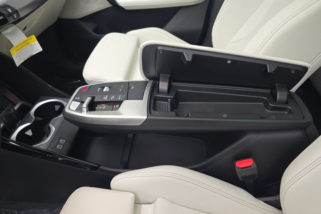 2026 Bmw X1 M35i photo 14