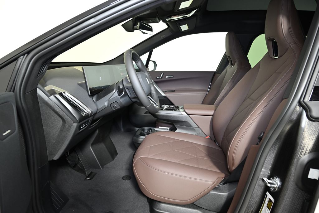 Thumbnail: 2025 BMW iX - 14