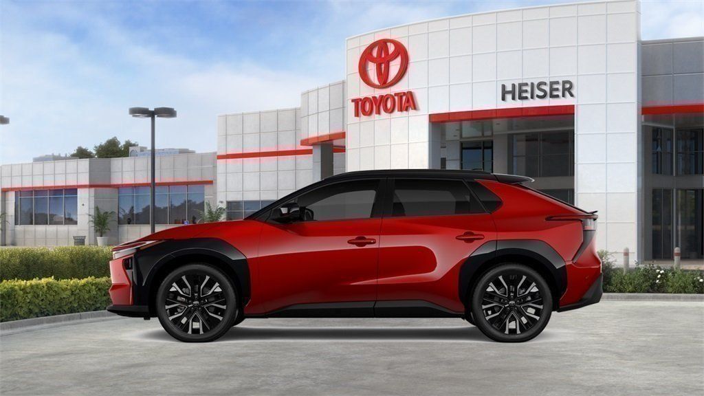 View vehicle photo 4