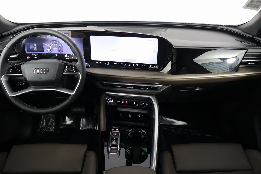 Thumbnail: 2026 Audi Q5 - 4