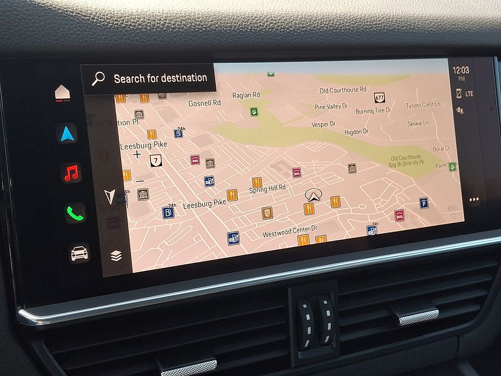 Thumbnail: 2022 Porsche Cayenne - 18