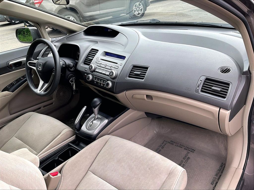 2010 Honda Civic — photo 13