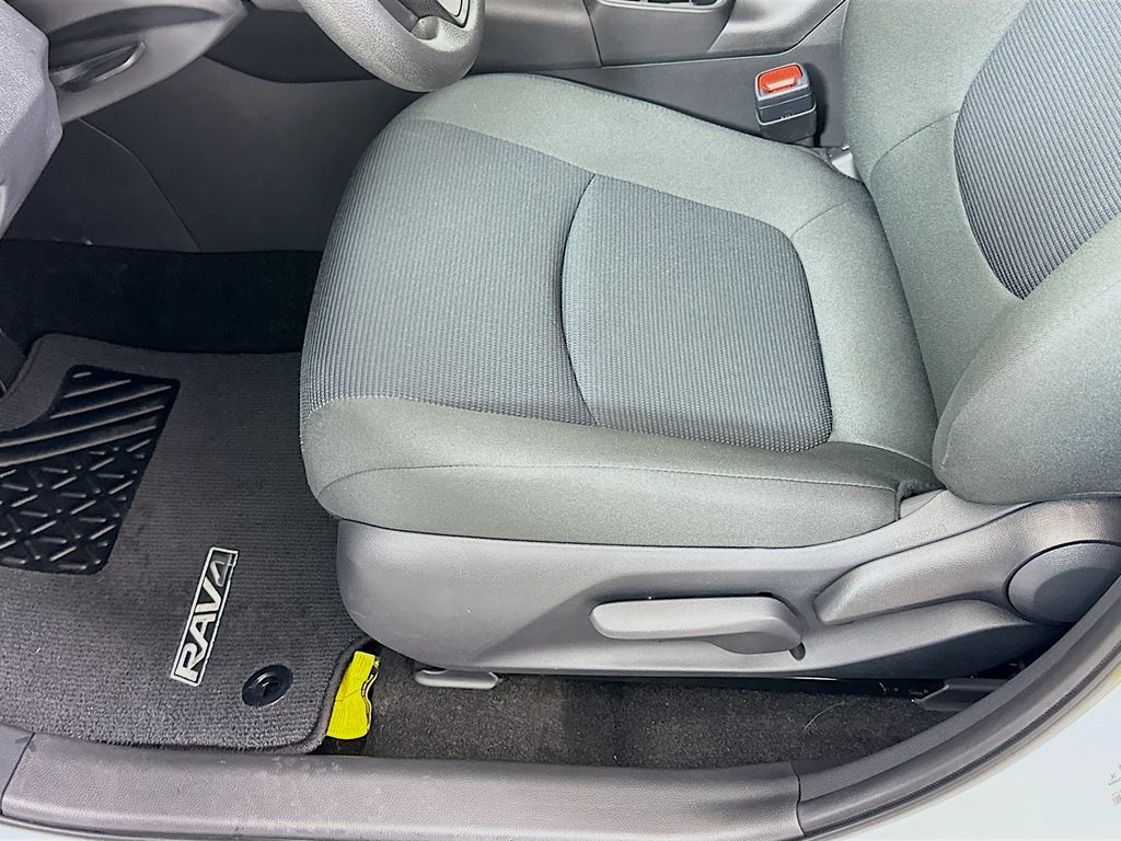 Thumbnail: 2025 Toyota RAV4 - 19