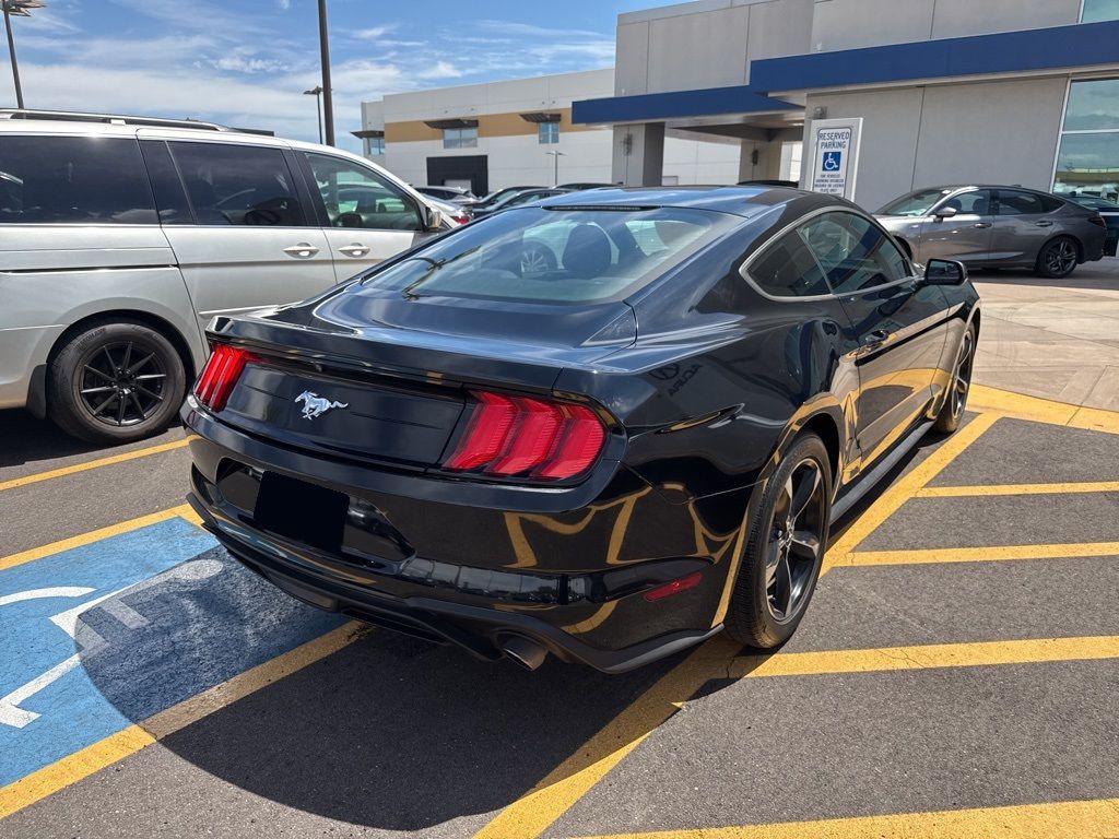 Thumbnail: 2018 Ford Mustang - 4