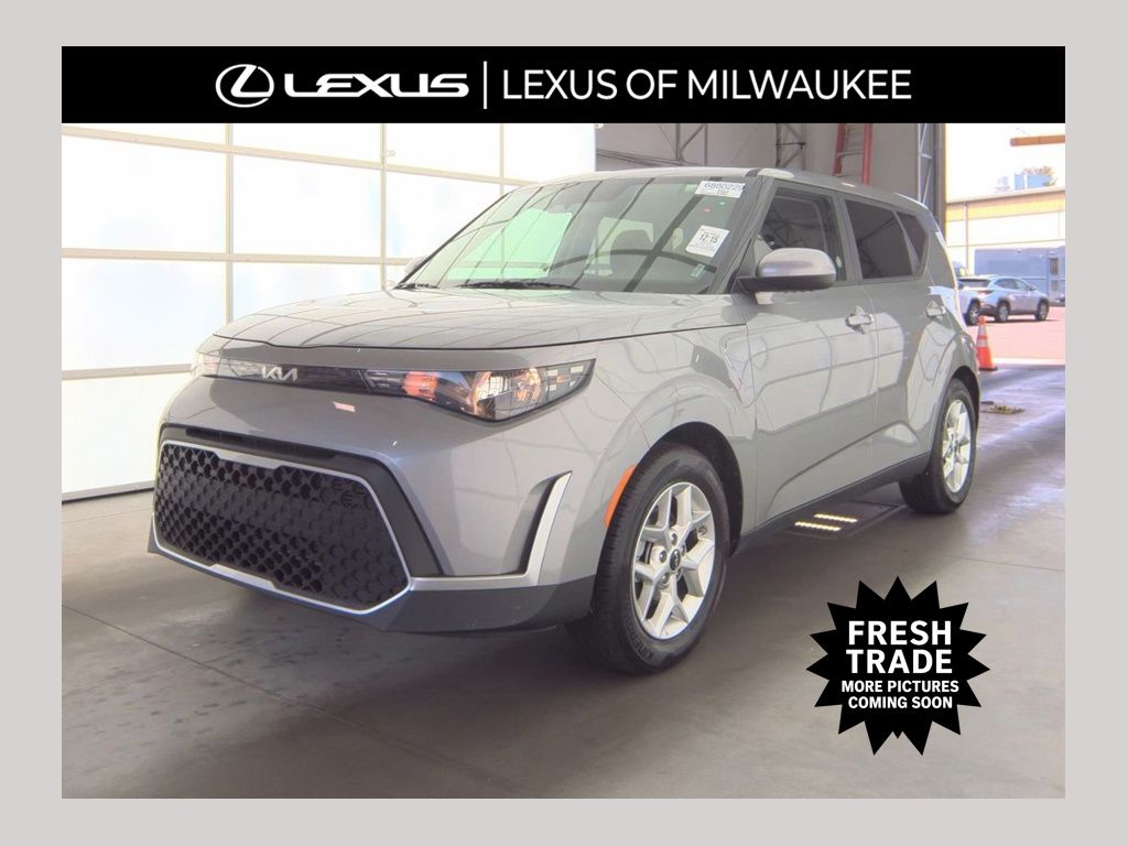 Steel Gray 2025 Kia Soul LX FWD SUV / Crossover Front-Wheel Drive Continuously Variable Transmission