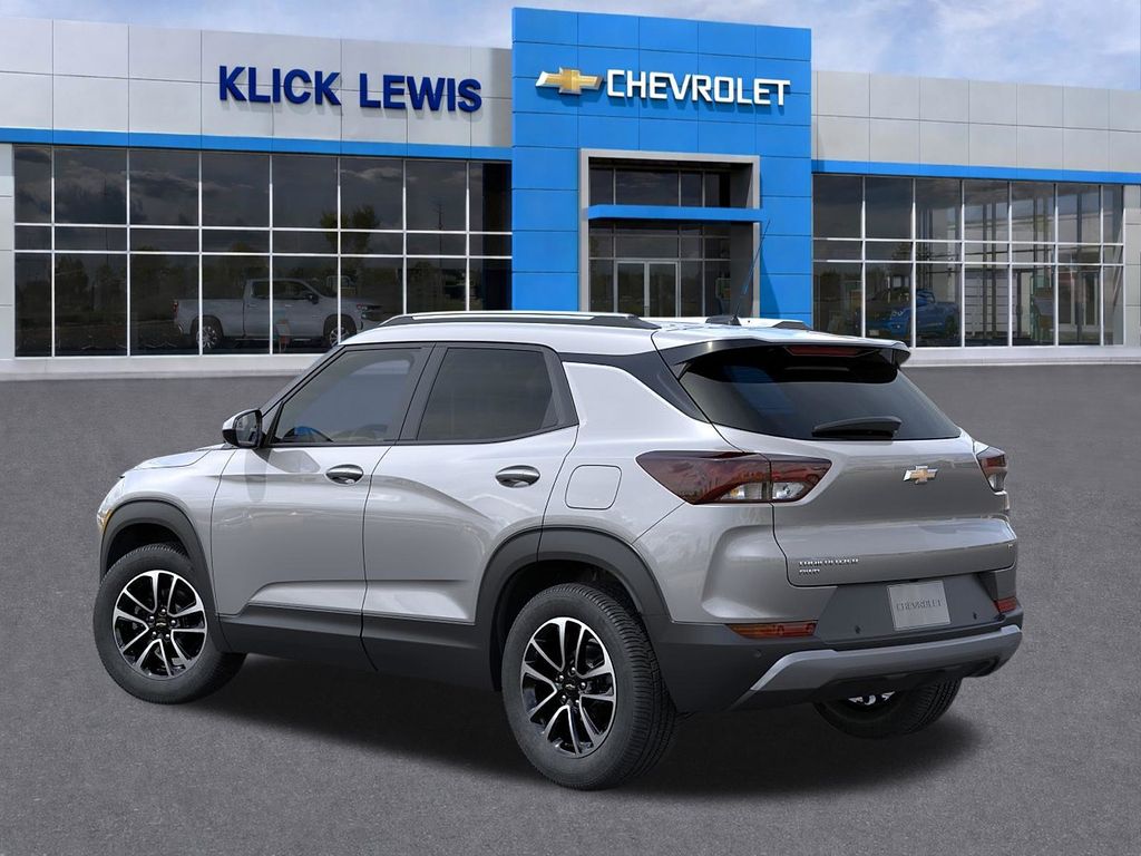 2026 Chevrolet TrailBlazer LT Gray at Klick Lewis Buick Chevrolet