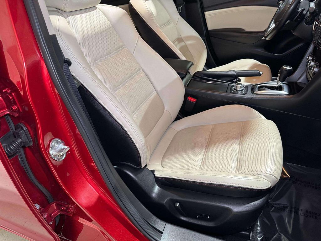 Used 2014 Soul Red Metallic Mazda i Grand Touring image 28