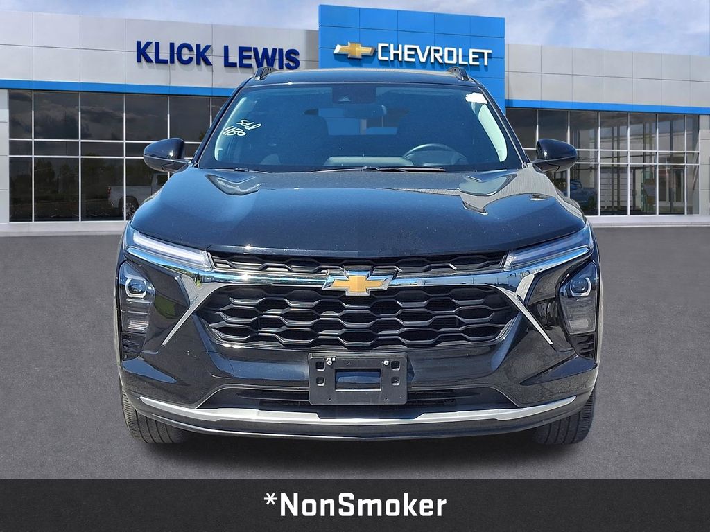 2025 Chevrolet Trax LT Black at Subaru and VW of Moon Township