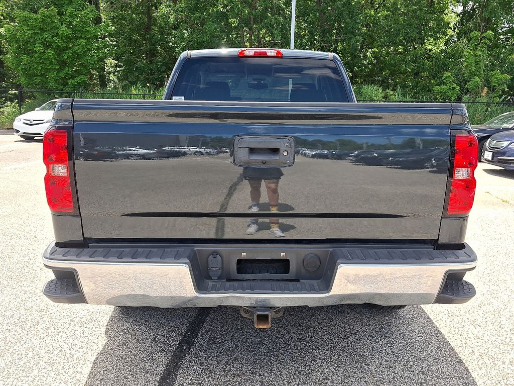Thumbnail: 2018 Chevrolet Silverado 1500 - 5