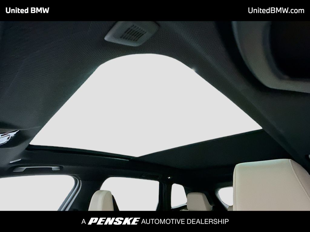 Thumbnail: 2025 BMW X3 - 11