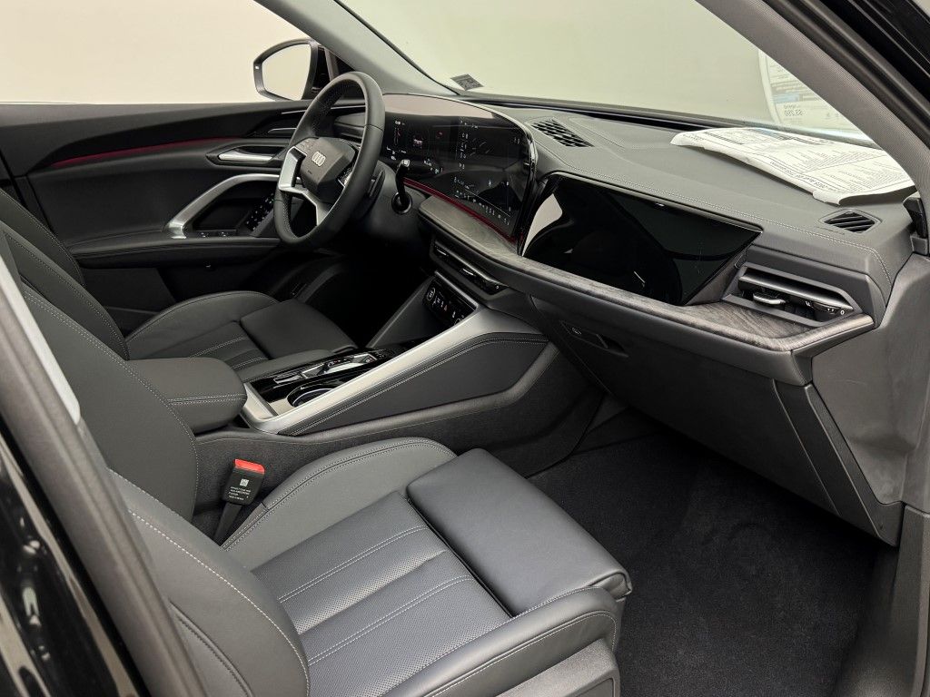 2025 Audi Q5 Premium 12
