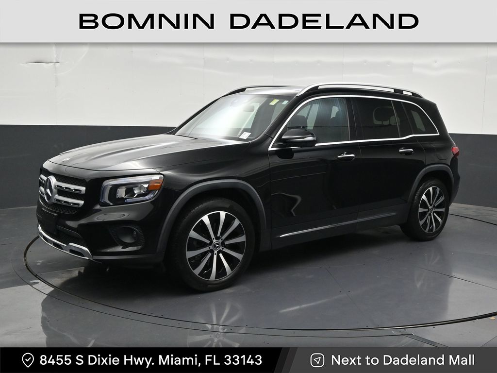 Black 2022 Mercedes-Benz GLB SUV / Crossover All-Wheel Drive 8-Speed Automatic