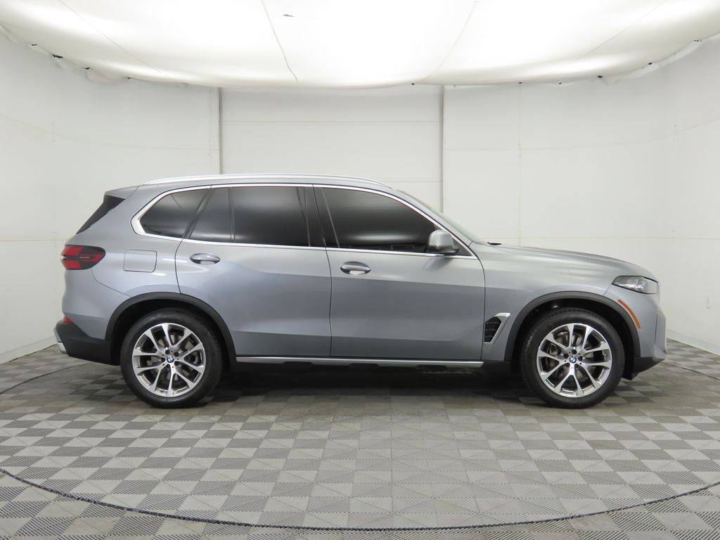 Thumbnail: 2024 BMW X5 - 4