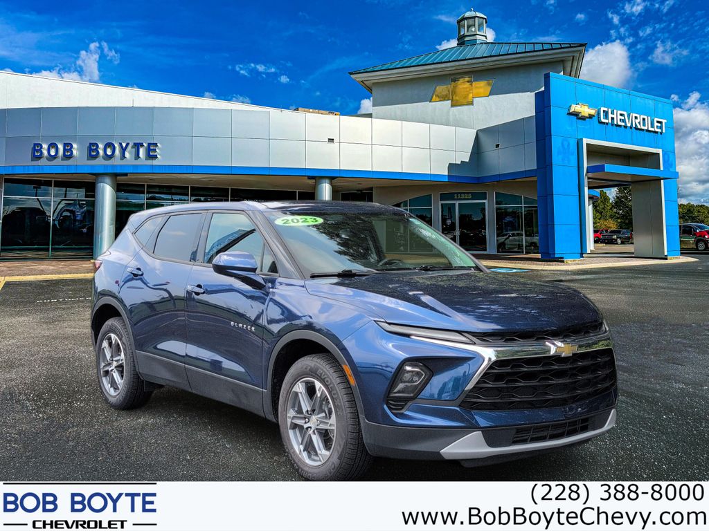 Blue Glow Metallic 2023 Chevrolet Blazer SUV / Crossover Front-Wheel Drive 9-Speed Automatic Overdrive