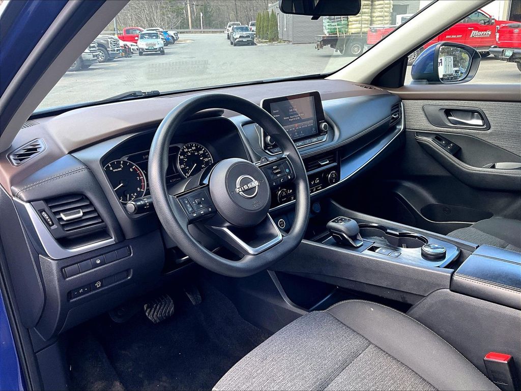 2023 Nissan Rogue — photo 14