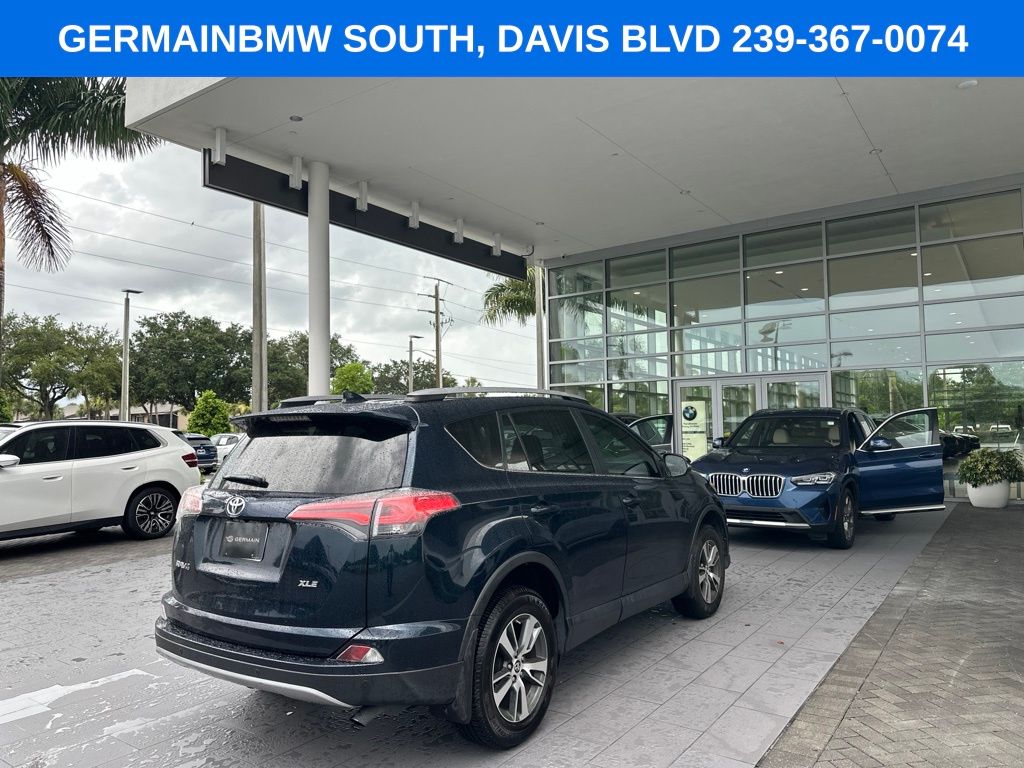 Used 2018 Blue Toyota XLE image 14