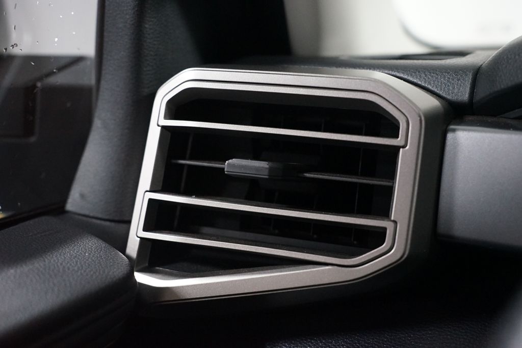 Thumbnail: 2024 Toyota Tundra - 26