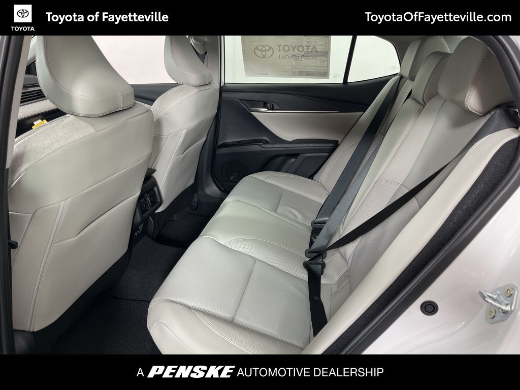 2025 Toyota Camry XLE 22