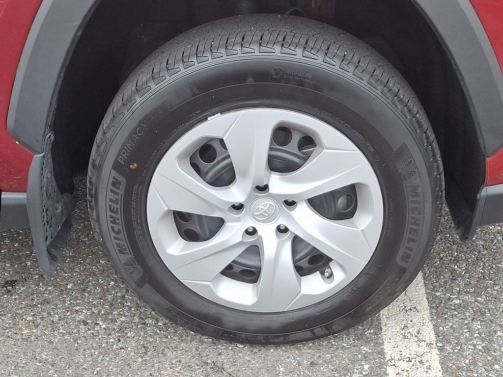 Thumbnail: 2024 Toyota RAV4 - 8