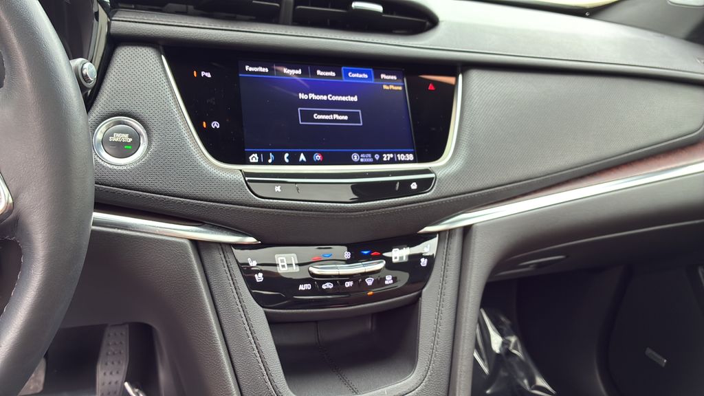 used 2023 Cadillac XT5 car, priced at $33,300