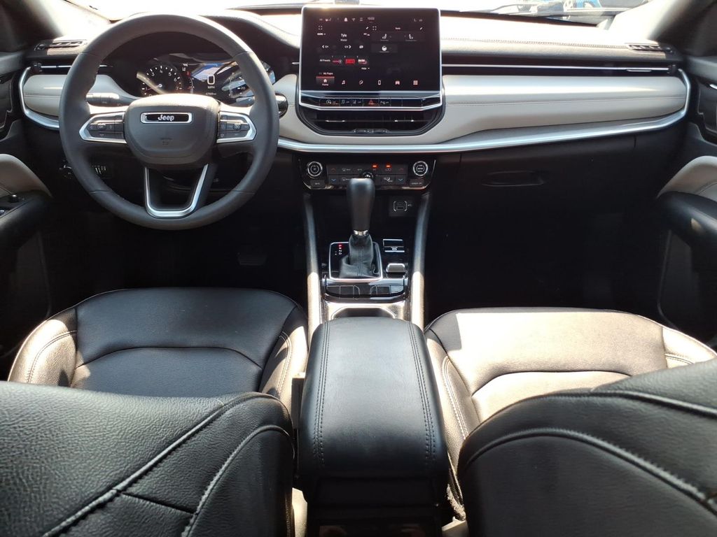 Used 2025 Jeep Compass SUV