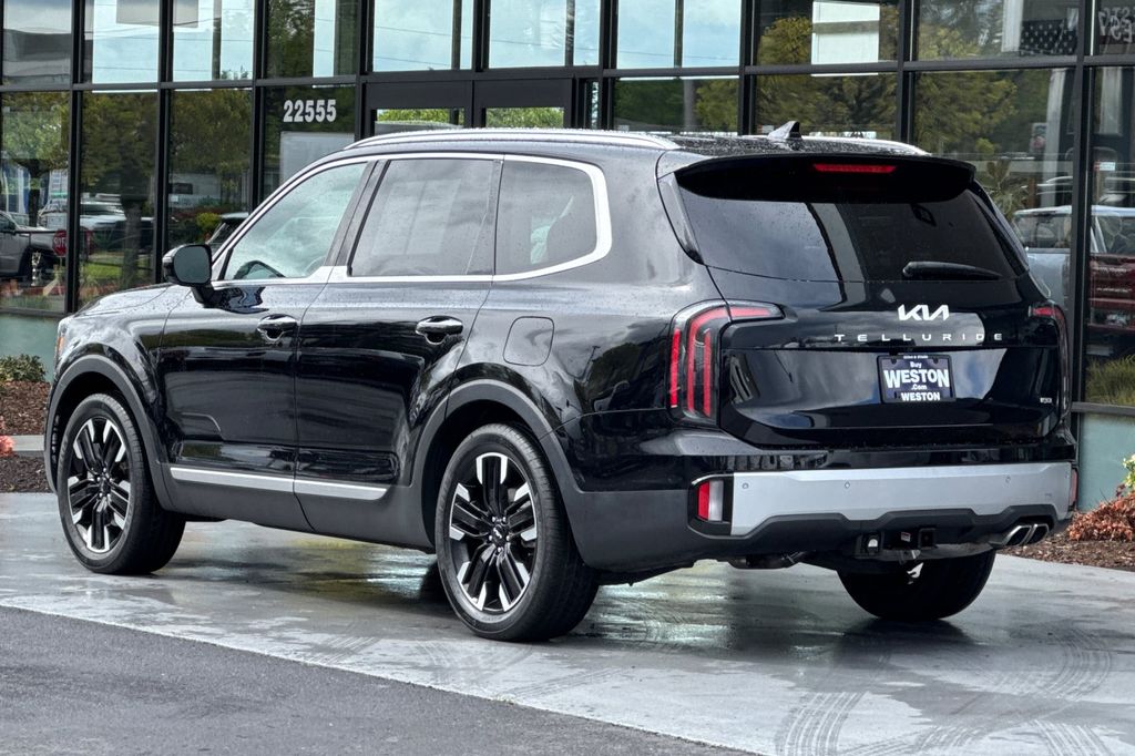 used 2024 Kia Telluride car, priced at $43,907