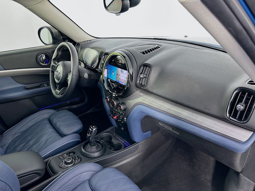 2023 MINI Cooper Countryman Signature 30