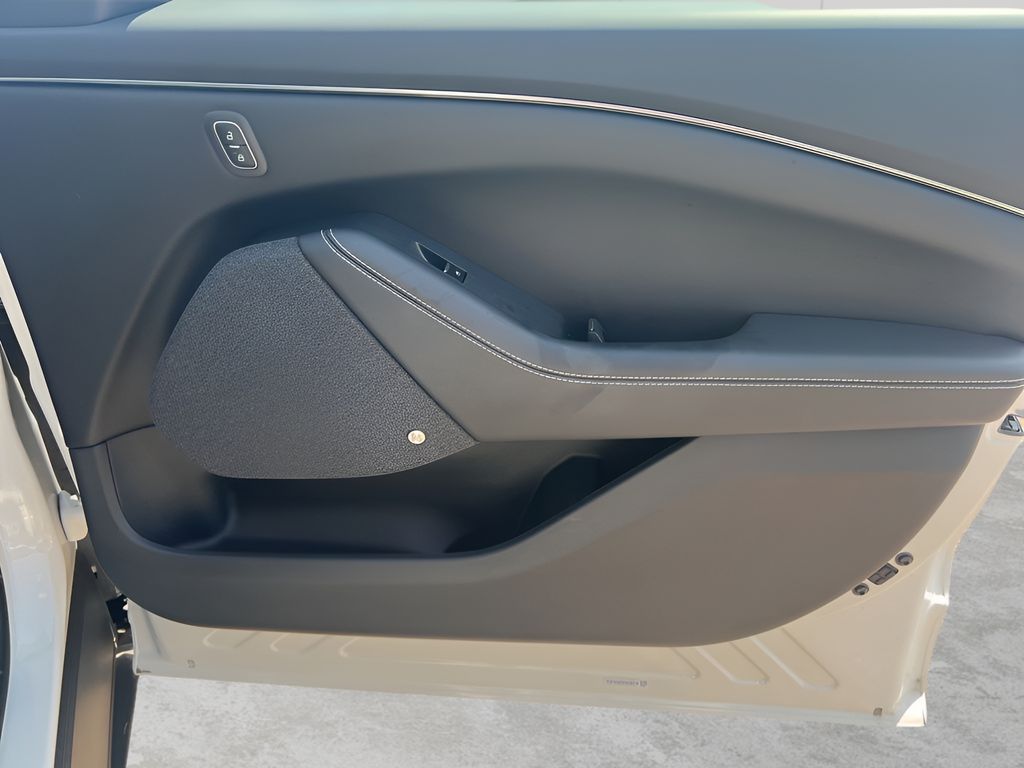 2024 Ford Mustang Mach-E