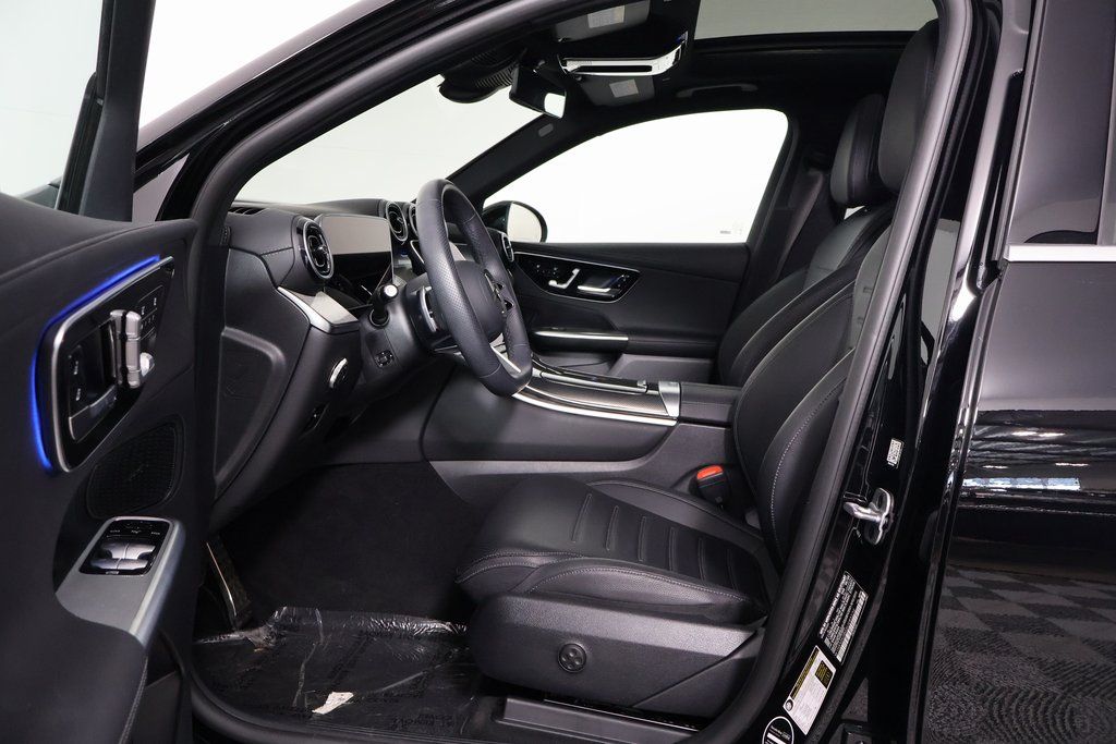 Thumbnail: 2025 Mercedes-Benz GLC - 10