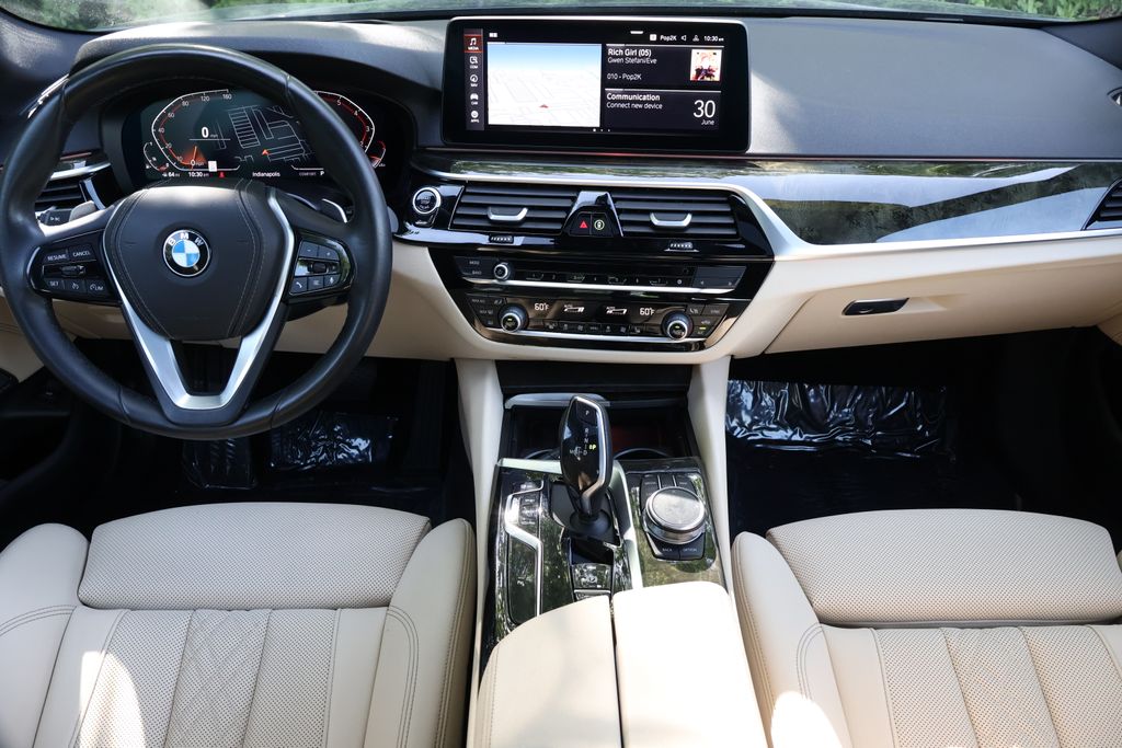 Thumbnail: 2023 BMW 5 Series - 15