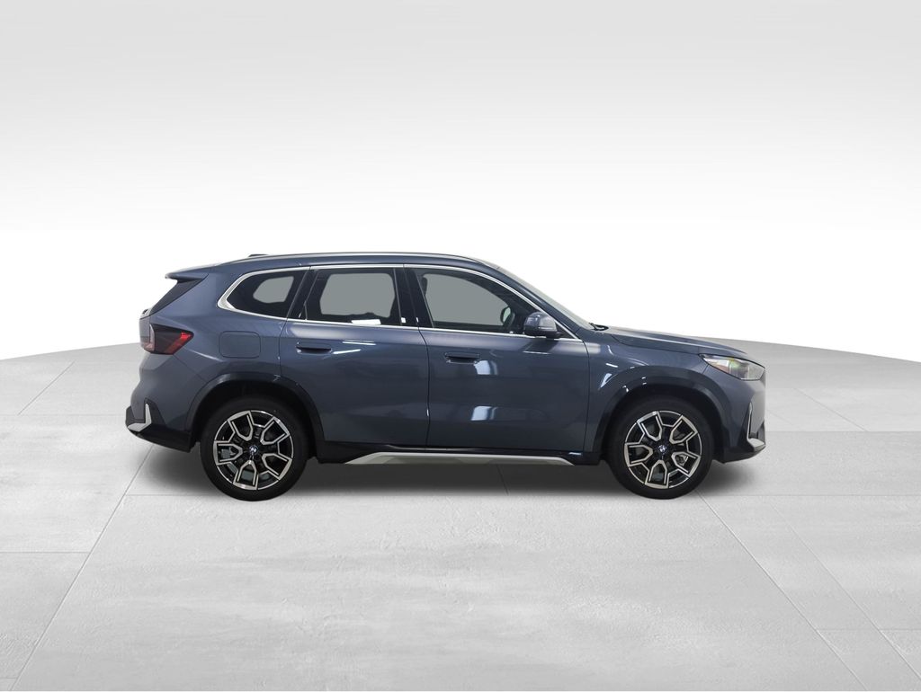 Thumbnail: 2026 BMW X1 - 6