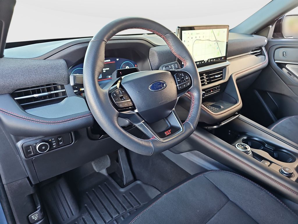 Used 2025 Ford Explorer SUV