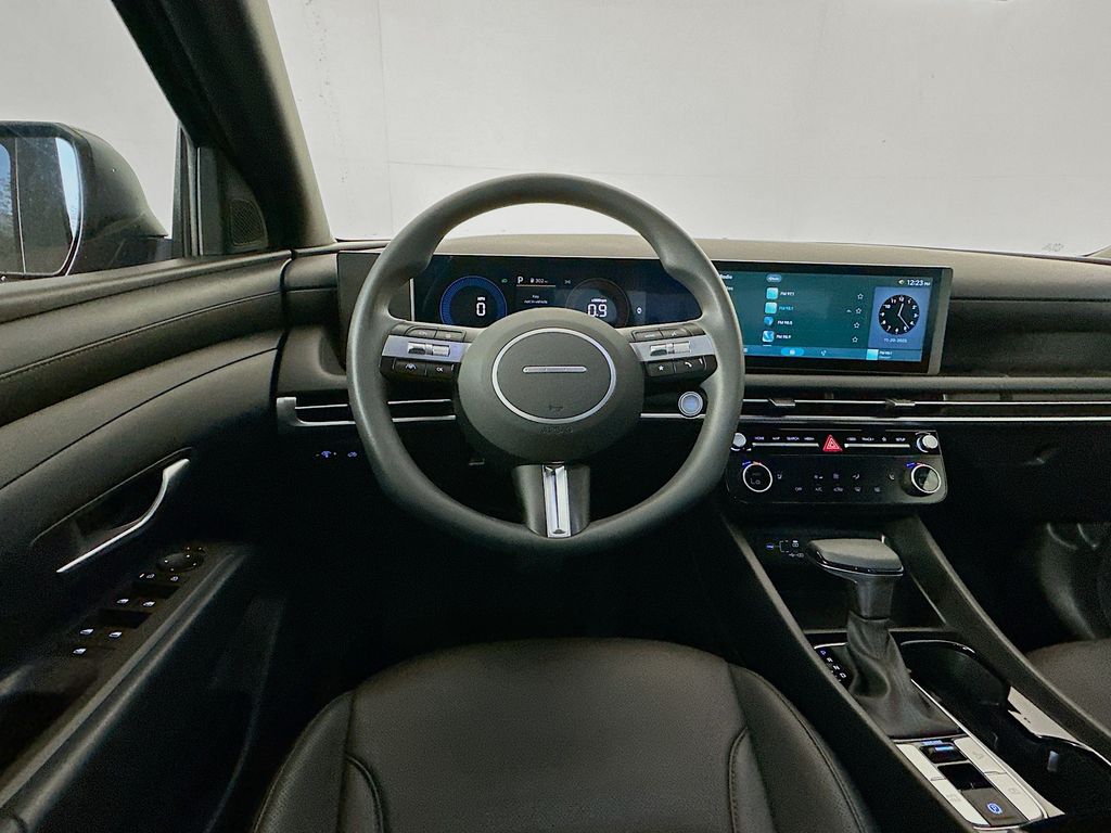 Thumbnail: 2025 Hyundai Santa Cruz - 22