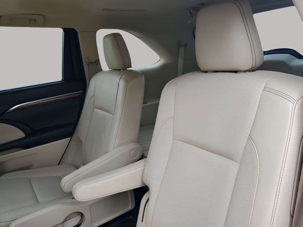 Used Car 2017 Toyota Highlander  Limited For Sale Under $25,000 In Austin, Texas