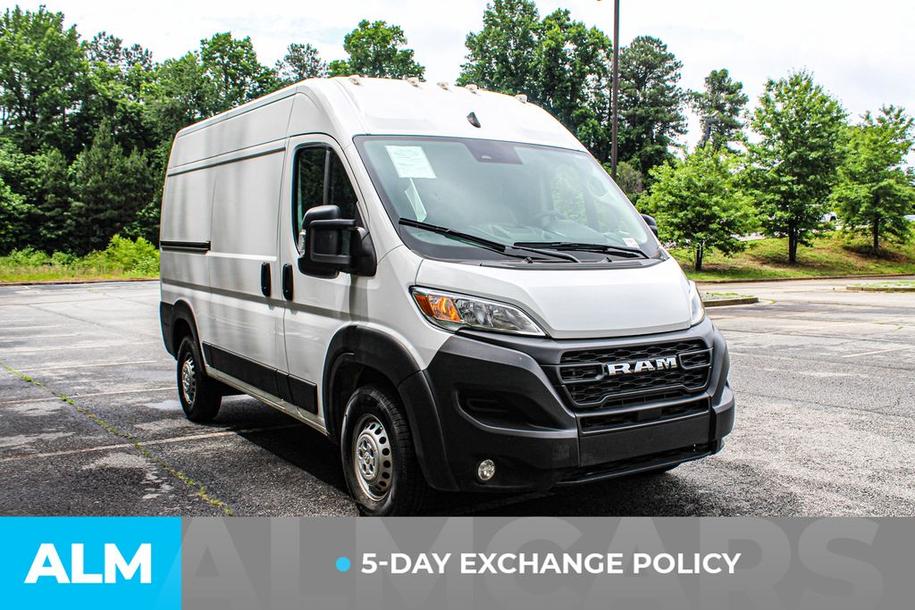 Used 2025 White Ram High Roof image 3