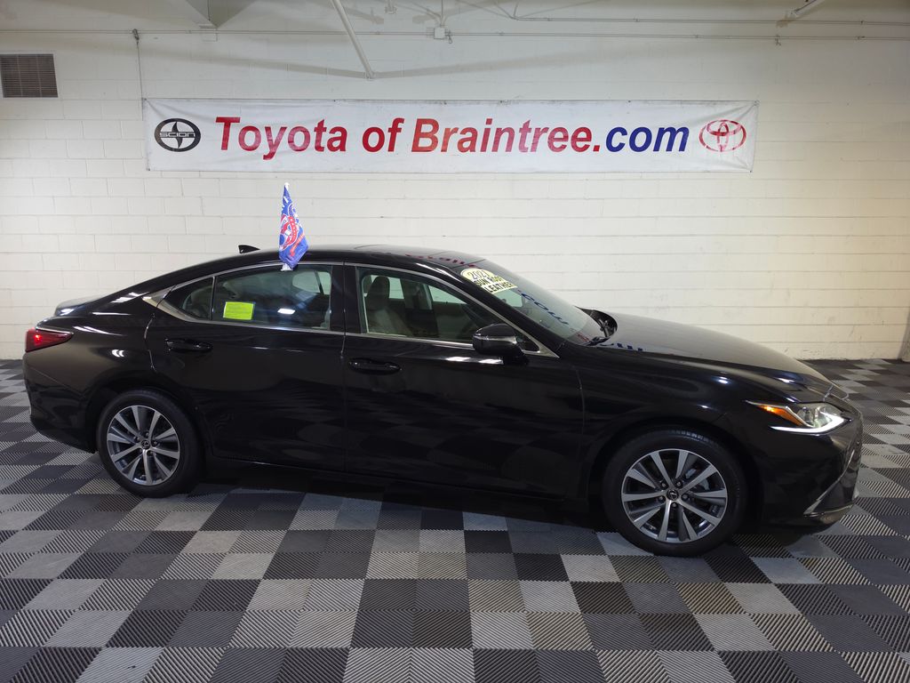 2021 Lexus ES 250