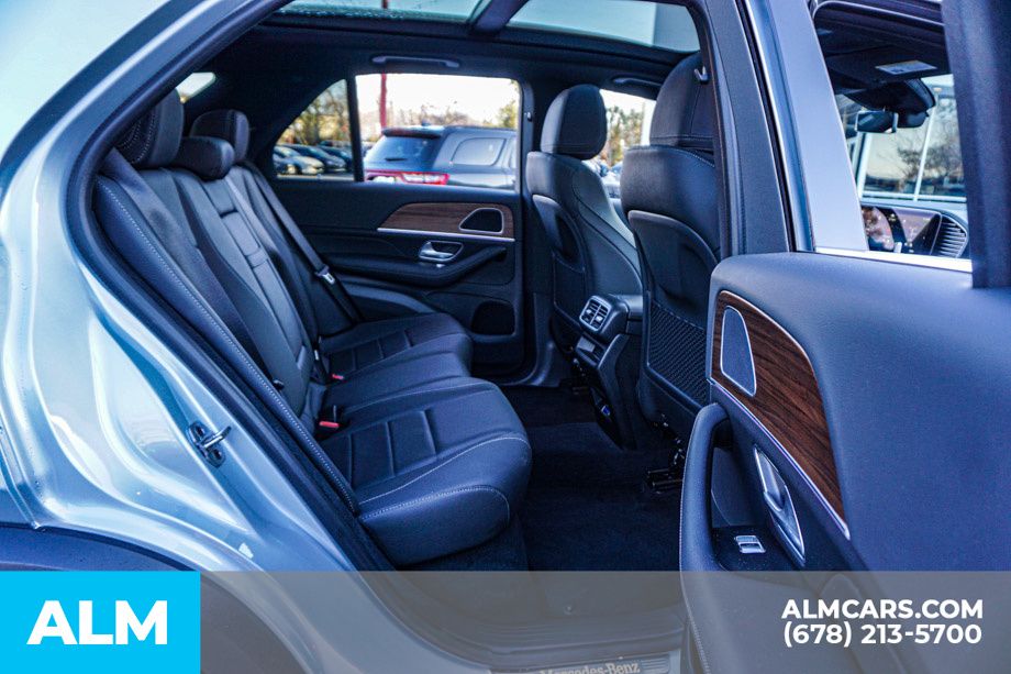 Used 2025 Silver Mercedes-Benz GLE 450e image 22