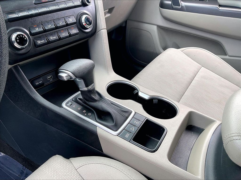2020 Kia Sportage — photo 19