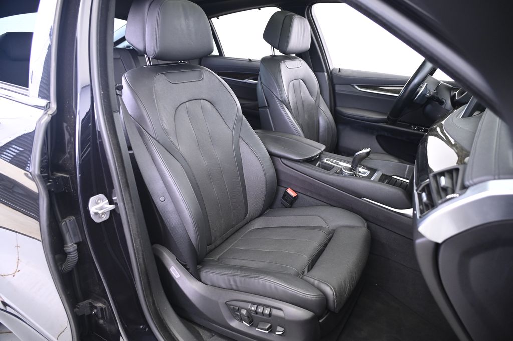 Thumbnail: 2016 BMW X6 - 24