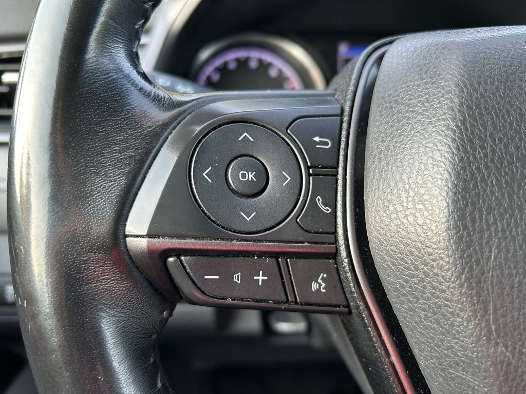 2021 Toyota Camry SE 20