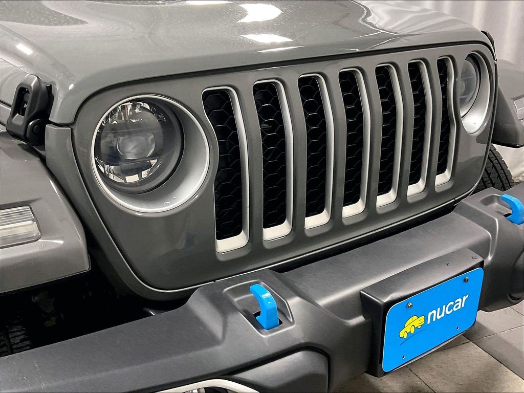2023 Jeep Wrangler — photo 31