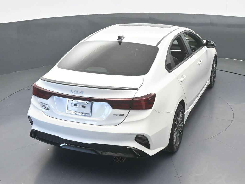 Used 2024 Snow White Pearl Kia GT-Line image 53