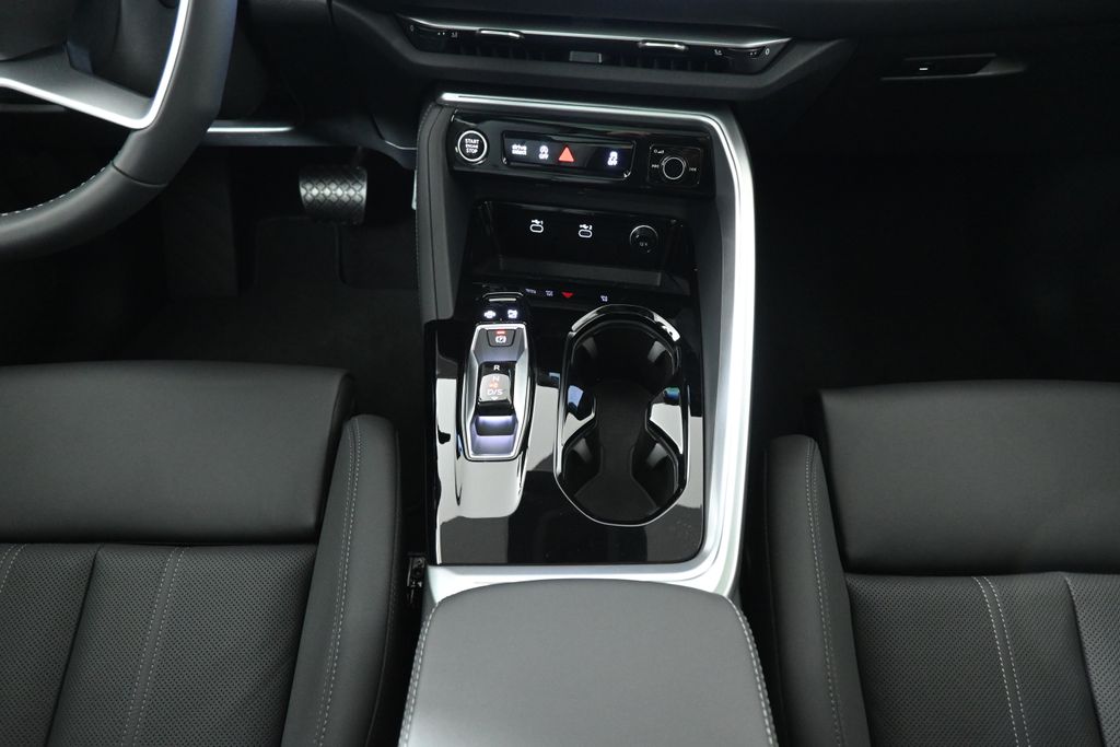 Thumbnail: 2025 Audi Q5 - 19